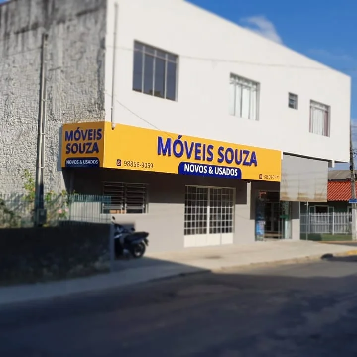 Fachada Estruturada em Lona